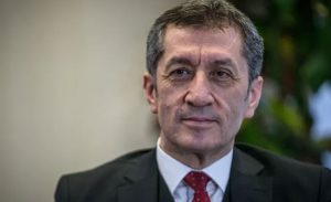 Bakan Selçuk: Okullarımızı ve çocuklarımızı düşünerek kontrollü davranılmalı