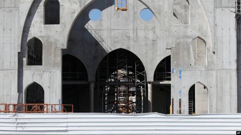 Fransa Devleti ile Strasbourg Belediyesi Arasında Cami Krizi