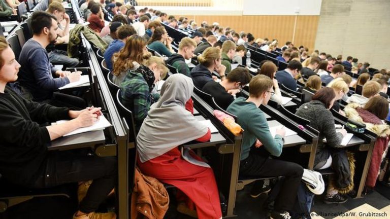 Yabancı üniversitelilere korona engeli