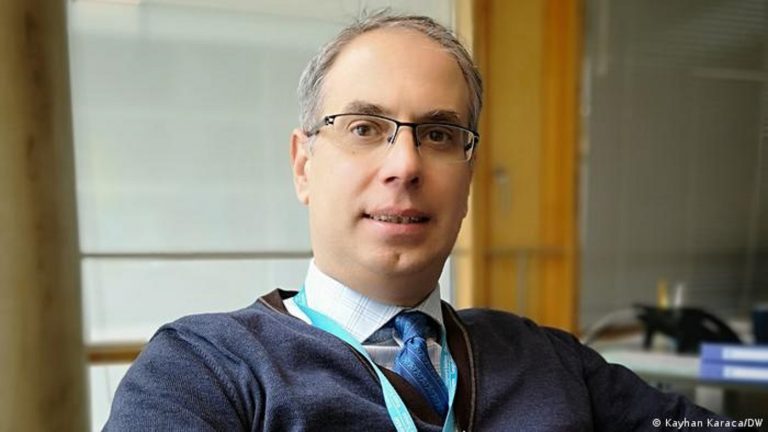 “Sığınmacılar Avrupa’da politize edildi”