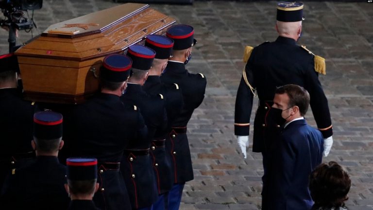 “Fransa’da Başı Kesilen Öğretmen İftira Kurbanı”