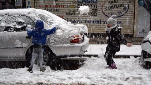 Meteoroloji’den kar, sağanak ve fırtına uyarısı