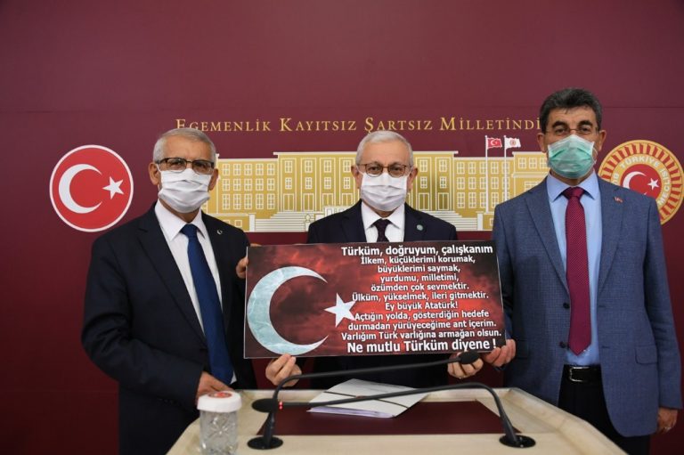 “İlköğretim okullarında öğrenci andı okunması hakkında kanun teklifi”