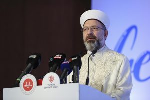 Diyanet İşleri Başkanı Erbaş, Ramazan temasını açıkladı: “Şifa Ayı Ramazan”