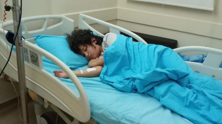 Anne ve babası cezaevinde, 11 yaşındaki Hakan’ın lösemi ile tek başına savaşı