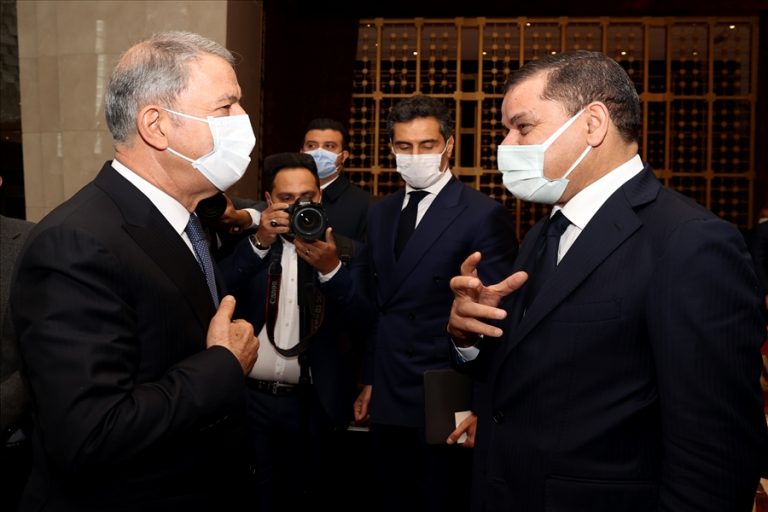 Millî Savunma Bakanı Hulusi Akar, Libya Ulusal Birlik Hükümeti Başkanı Abdulhamid Dibeybe ile Görüştü