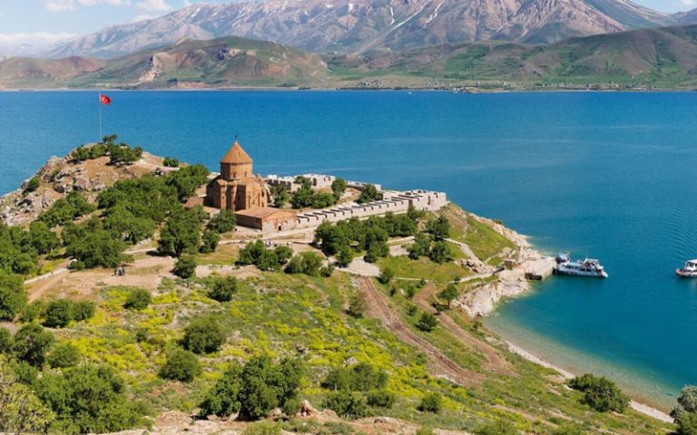 Van soykırım müzesi olsun