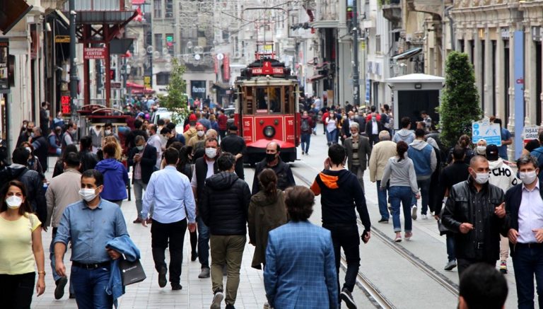İyileşen sayısı vaka sayısını geçti: 65 bin kişi sağlığına kavuştu