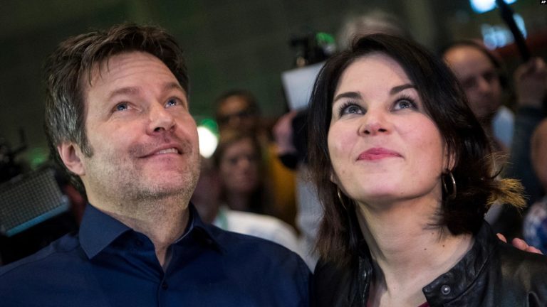 Almanya’da Partiler Başbakan Adaylarını Belirliyor