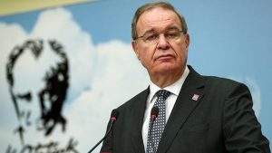 Öztrak: Bu metinden darbe iması çıkarmak hüner ister