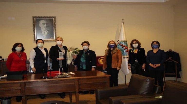 ‘Yılın Önder Kadını’ Uzunköprü Belediye Başkanı Özlem Becan