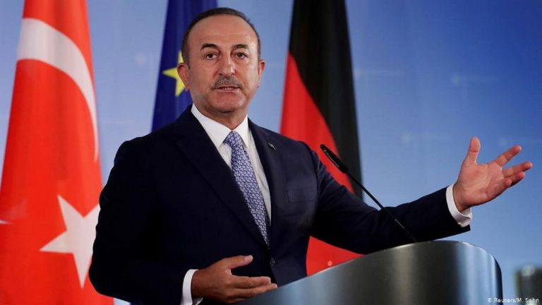 Çavuşoğlu’ndan Merkel’e gönderme: Biz bunu başarırız