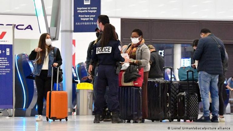 AFP: Türkiye’den Fransa’ya giden yolculara karantina zorunluluğu