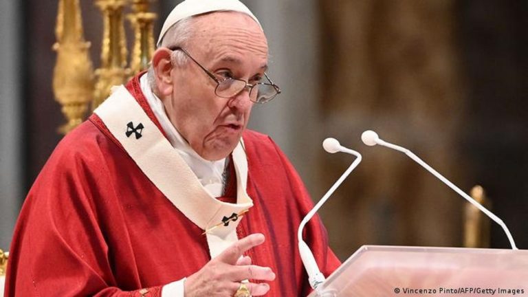Papa Köln Başpiskoposluğuna inceleme ekibi gönderiyor