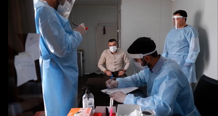 Dünya Doktorları kimseyi geride bırakmıyor. Suriye’de PCR testleri başladı
