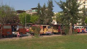 Antalya sahilleri karavancıları ağırlamaya başladı