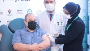 Bakan Varank’a 2. doz yerli aşı