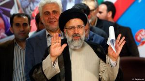 İran’da cumhurbaşkanlığı seçiminin favorisi İbrahim Reisi