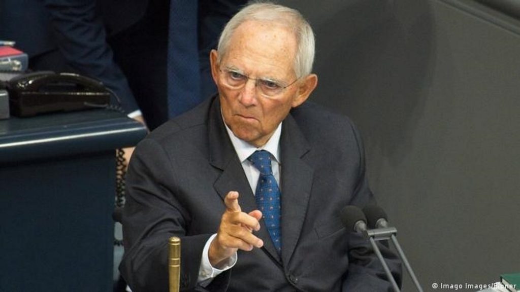 Schäuble: Seçimlere yurtdışından dezenformasyonla müdahale tehlikesi var