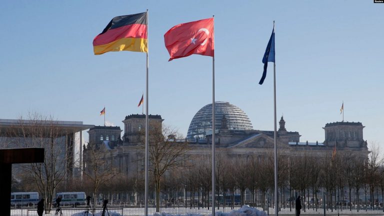 Türkiye’nin AB Üyeliğine Ret Stratejik Önemine Övgü