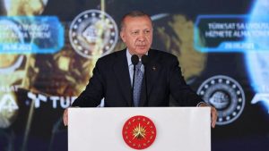 Cumhurbaşkanı Erdoğan: Türkiye kendi uydusunu üreten 10 ülke arasına girecek
