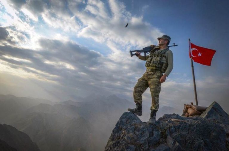 Askerin Ders Kitabı & Türklüğünü unutanlara…