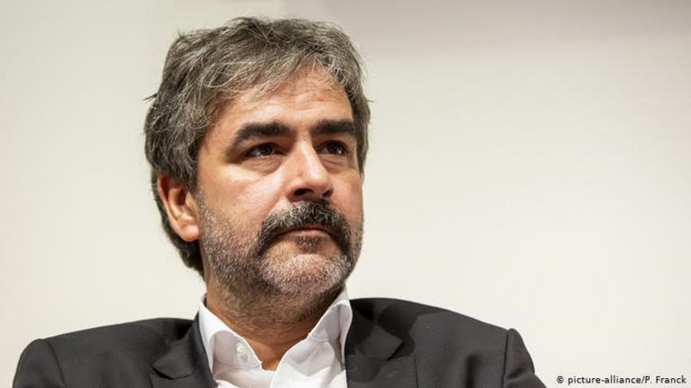 Deniz Yücel bu kez de Erdoğan’a hakaretten yargılanacak
