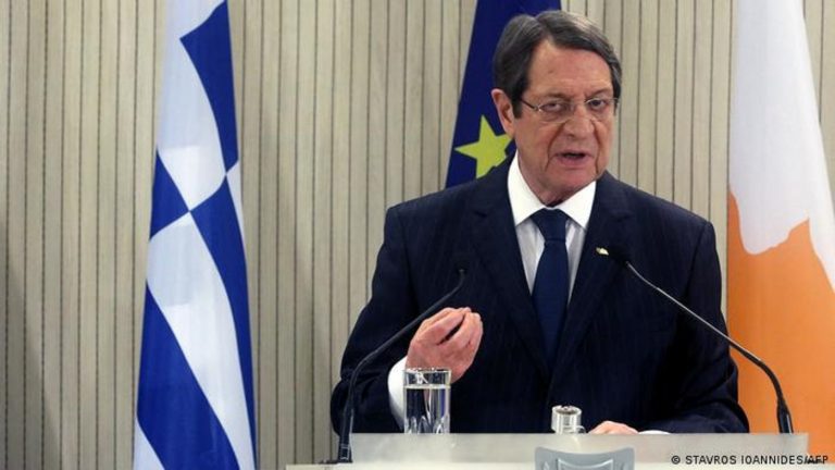 Kıbrıs Yönetiminden “Altın pasaport” özrü