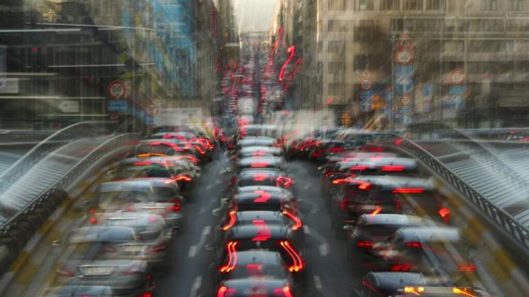 Avrupa Birliği dört Alman otomobil devine kartelleşme gerekçesiyle toplam 1 milyar dolar ceza kesti