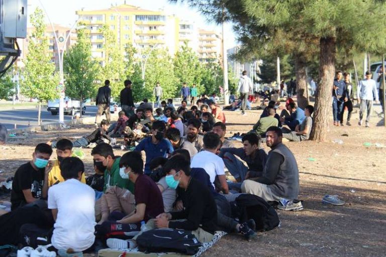 “Gelen Afganların Amacı Avrupa’ya Gitmek”