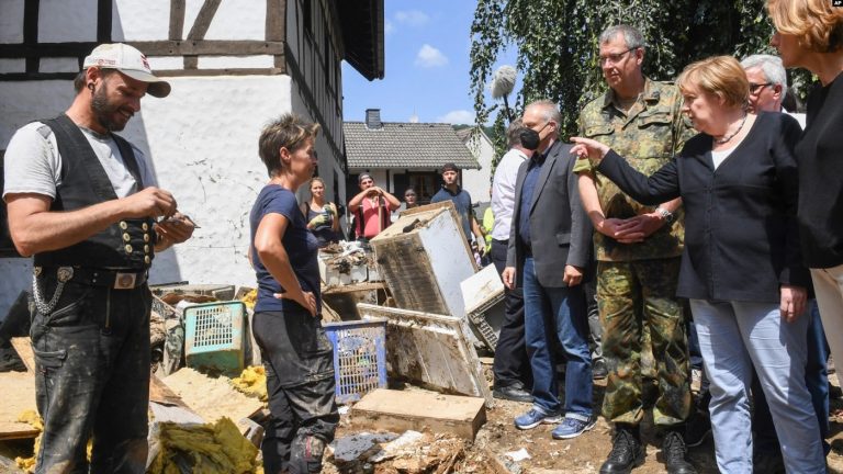 Almanya’daki Sel Felaketi Siyasi Tartışmaya Yol Açtı