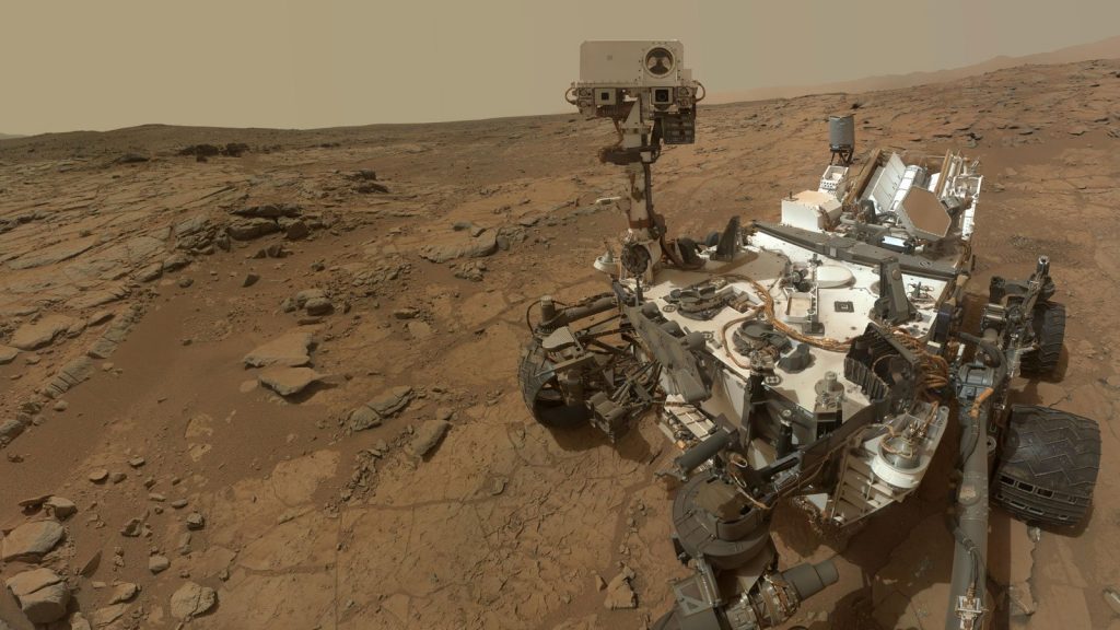 Mars yüzeyinde ilk delik açıldı