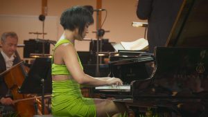 Huzursuz, kasvetli ve dramatik: Mozart’ın 20’nci konçertosu Wang’ın piyanosuyla Riga’da yankılandı