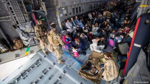 Alman hükümetine Afganistan konusunda sert eleştiriler