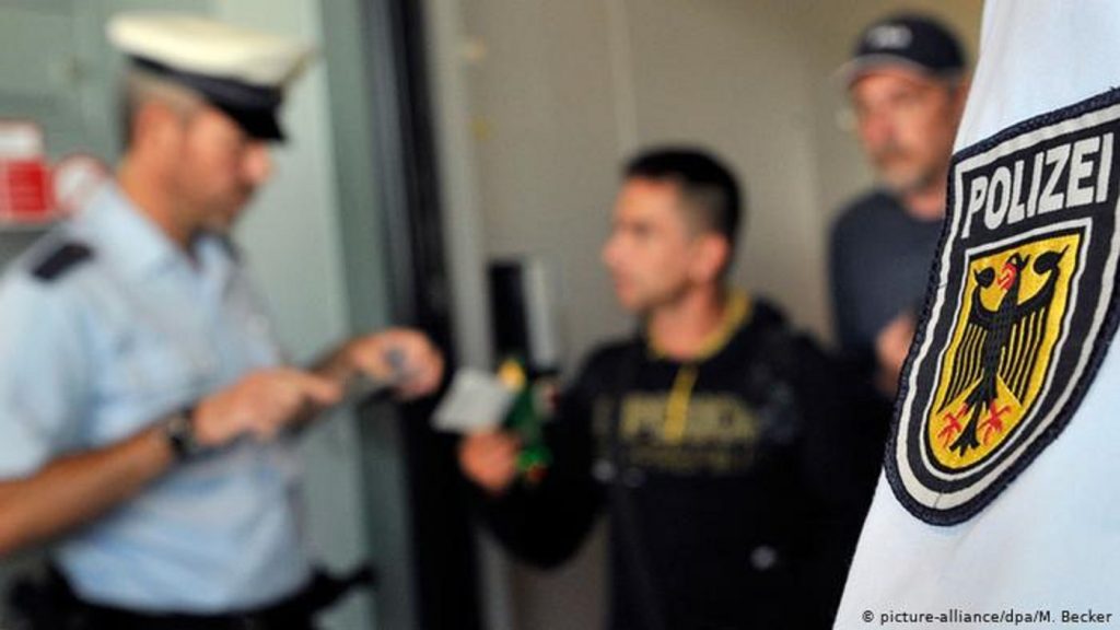 Bavyera’da gri pasaportlarla bağlantılı üç soruşturma