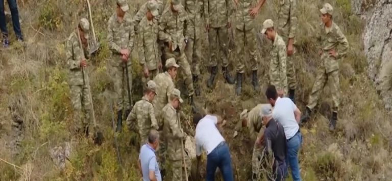 Kelbecer katliamı: 12 sivilin daha mezarı bulundu