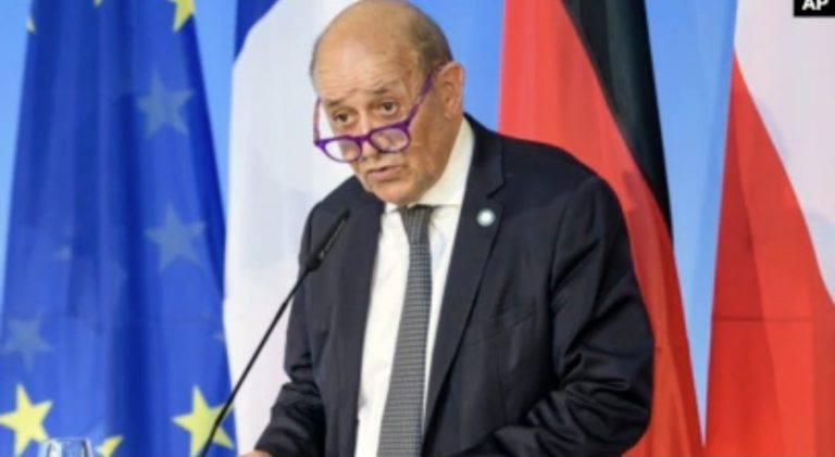 Fransa ABD Büyükelçisini Geri Çağırdı