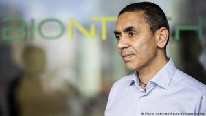 Uğur Şahin: 5-11 yaş arası için aşılar yıl sonuna kadar hazır olabilir