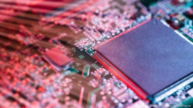 Berlin’den Moskova’ya siber saldırı uyarısı