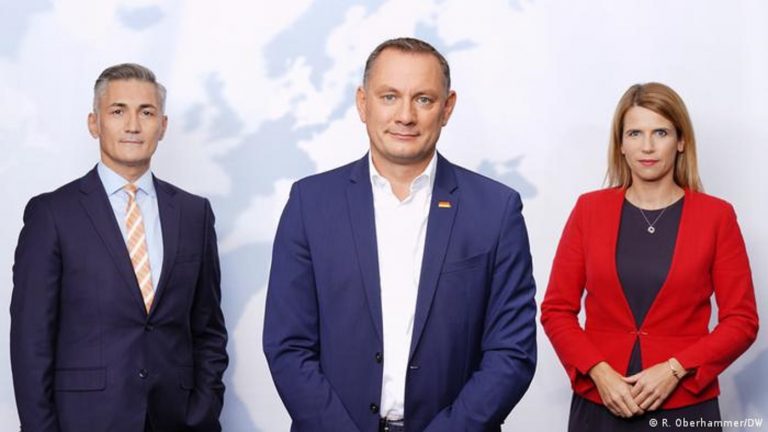 “Almanya sınırlarını gerekirse silah zoruyla da korumalı”