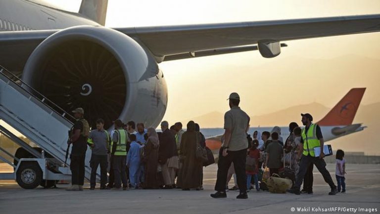 Almanya 2 bin 600 Afgan’ı kabul edecek