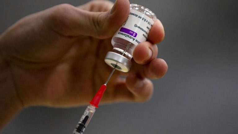 Hamileler için koronavirüs aşı uygulama rehberi güncellendi