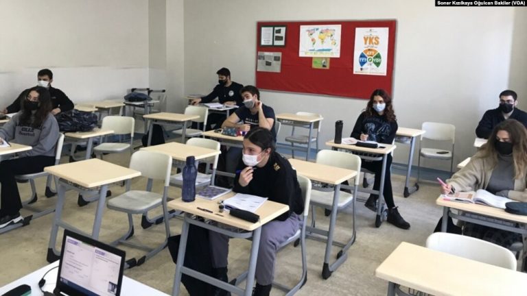 Okullardaki Salgın Önlemleri Yeterli mi?