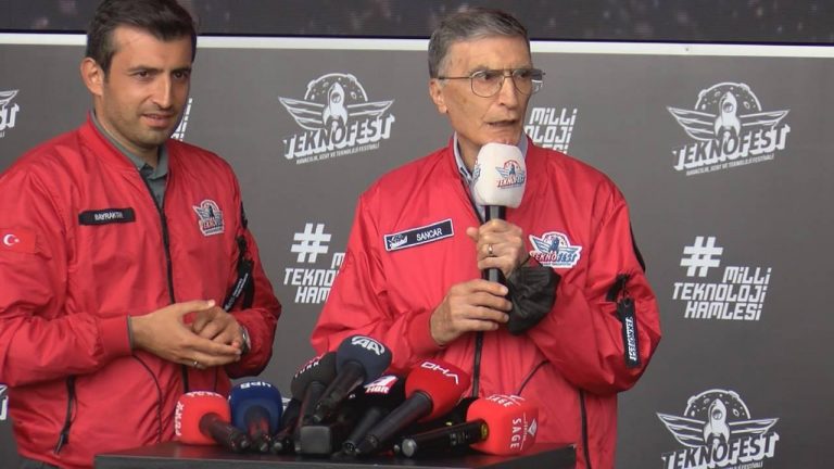 Prof. Dr. Aziz Sancar TEKNOFEST’e katıldı: Memleket sevgisini unutmayın