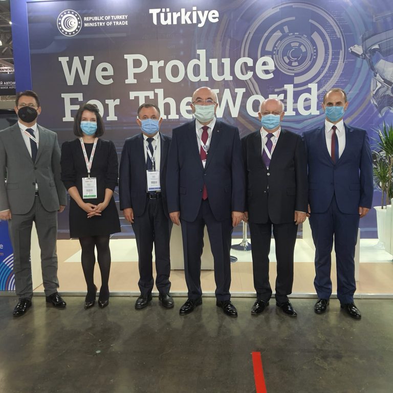 Uludağ Otomotiv Endüstrisi İhracatçıları Birliği (OİB),Rusya’daki Comtrans 2021 Fuarı’na katıldı
