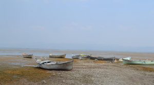 Marmara Gölü Kuruyunca Kıyı Köylerden Göç Başladı