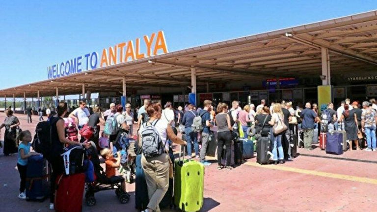 Karantina şartı kalktı turizmci umutlu: 200 bin İngiliz bekleniyor