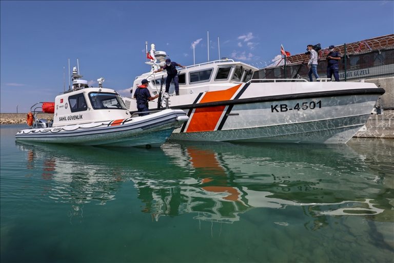 Sahil Güvenlik Komutanlığı Van Gölü’nde Konuşlandı
