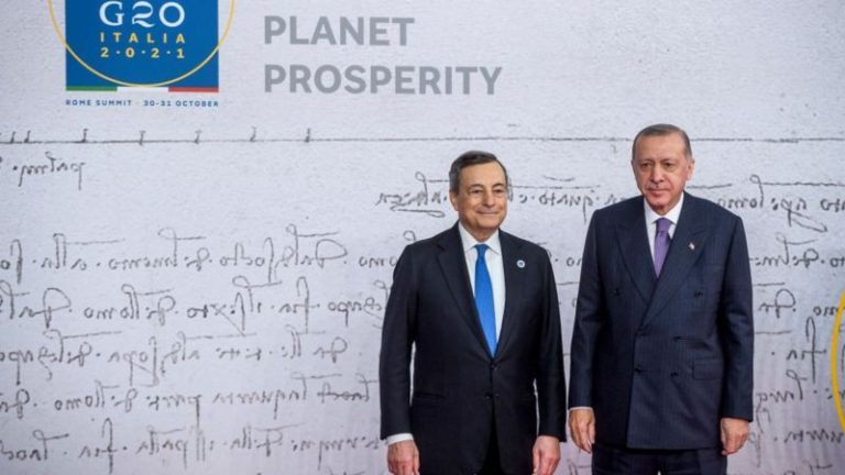 G20 zirvesi: Erdoğan ve Draghi ‘diktatör’ krizi sonrası ilk kez görüştü
