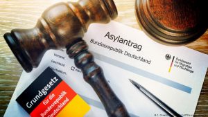 Almanya’ya 100 binden fazla iltica başvurusu
